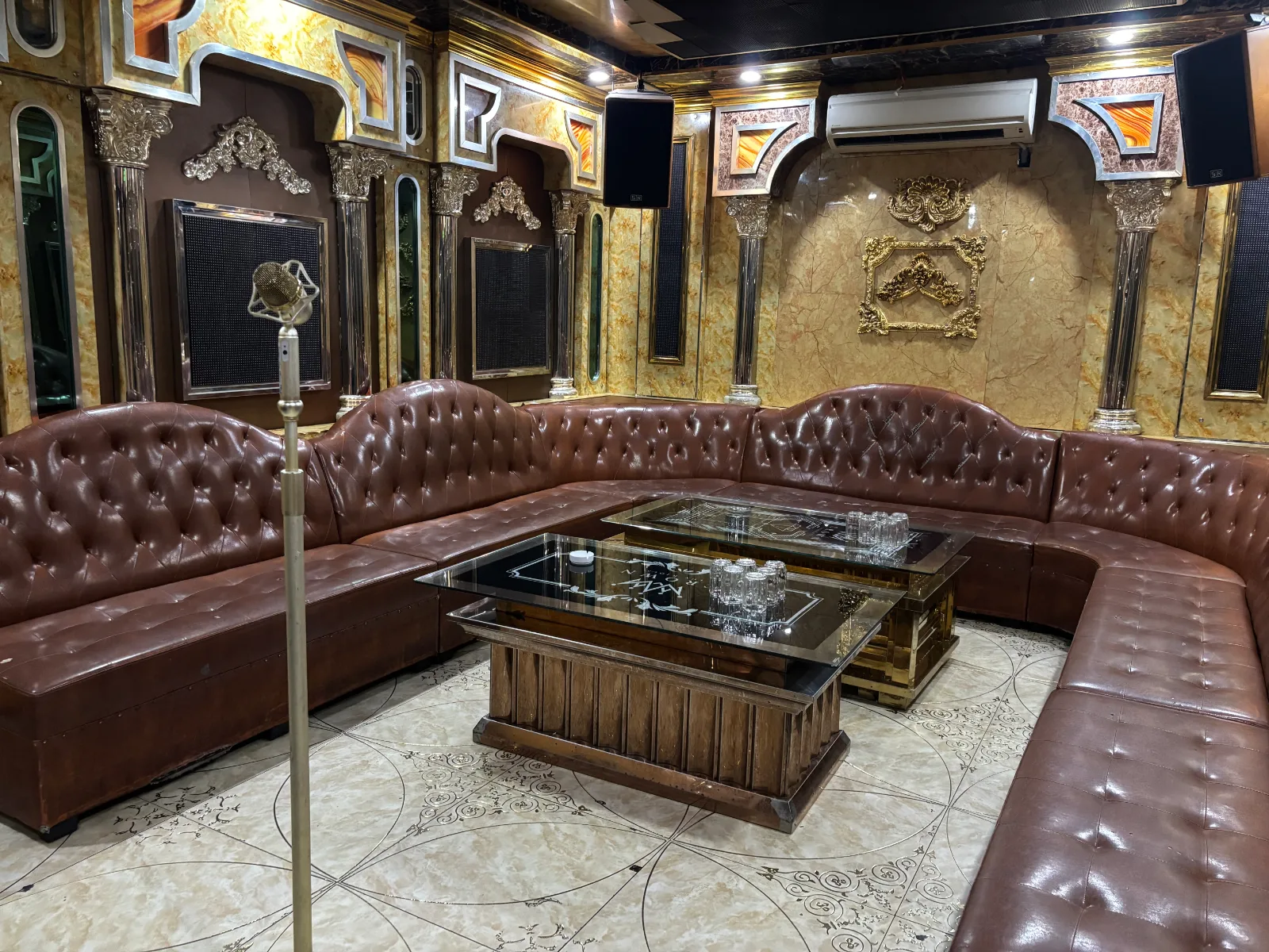 크라운 가라오케  사진 7